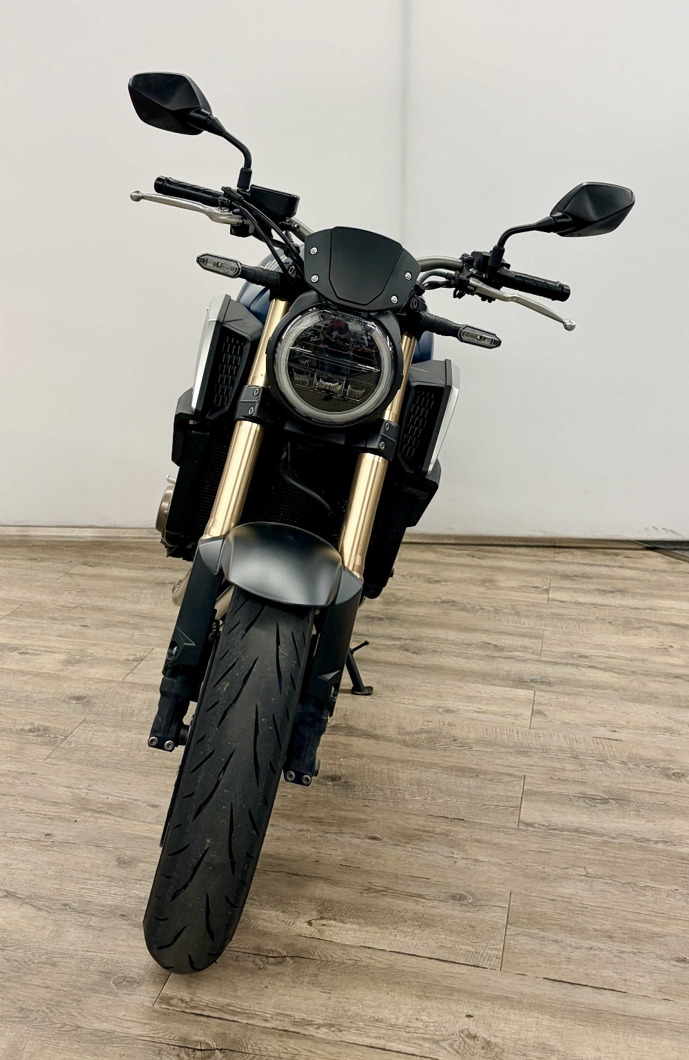 Honda CB 650 R 2020 vue avant