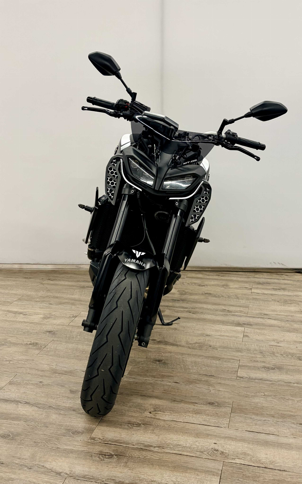 Yamaha MT-09 850 ABS 2017 vue avant
