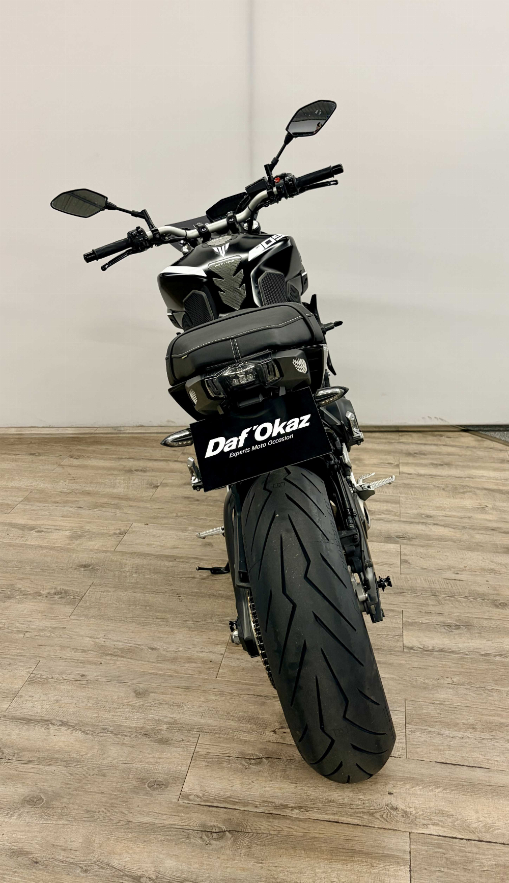 Yamaha MT-09 850 ABS 2017 vue arrière