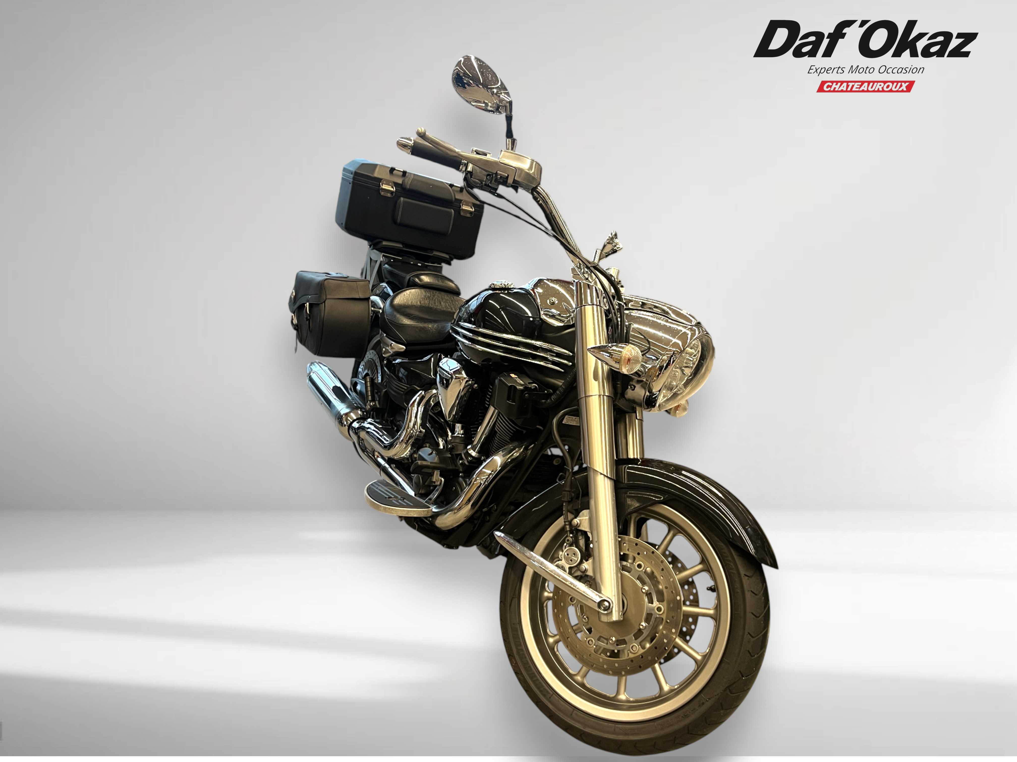 Yamaha XV 1900 A Midnight Star 2008 HD vue 3/4 droite