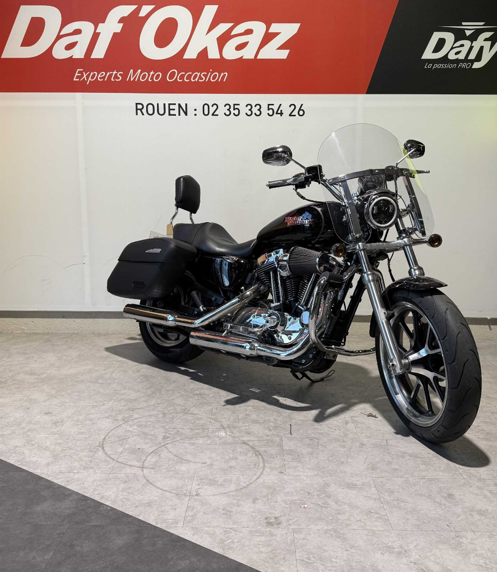 Harley-Davidson XL 1200 T XL Super Low T 2017 vue 3/4 droite