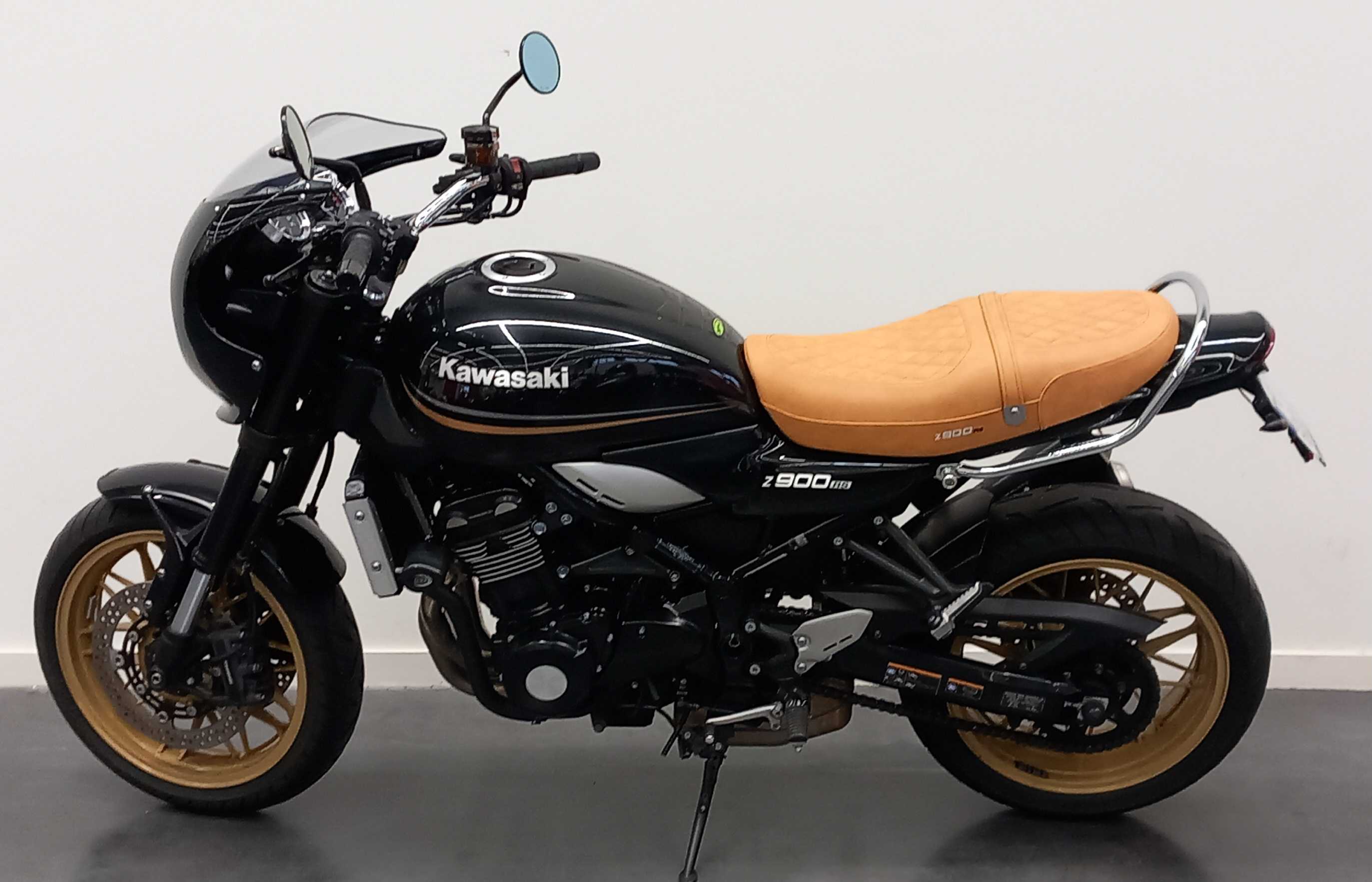 Kawasaki Z 900 RS 2018 HD vue gauche