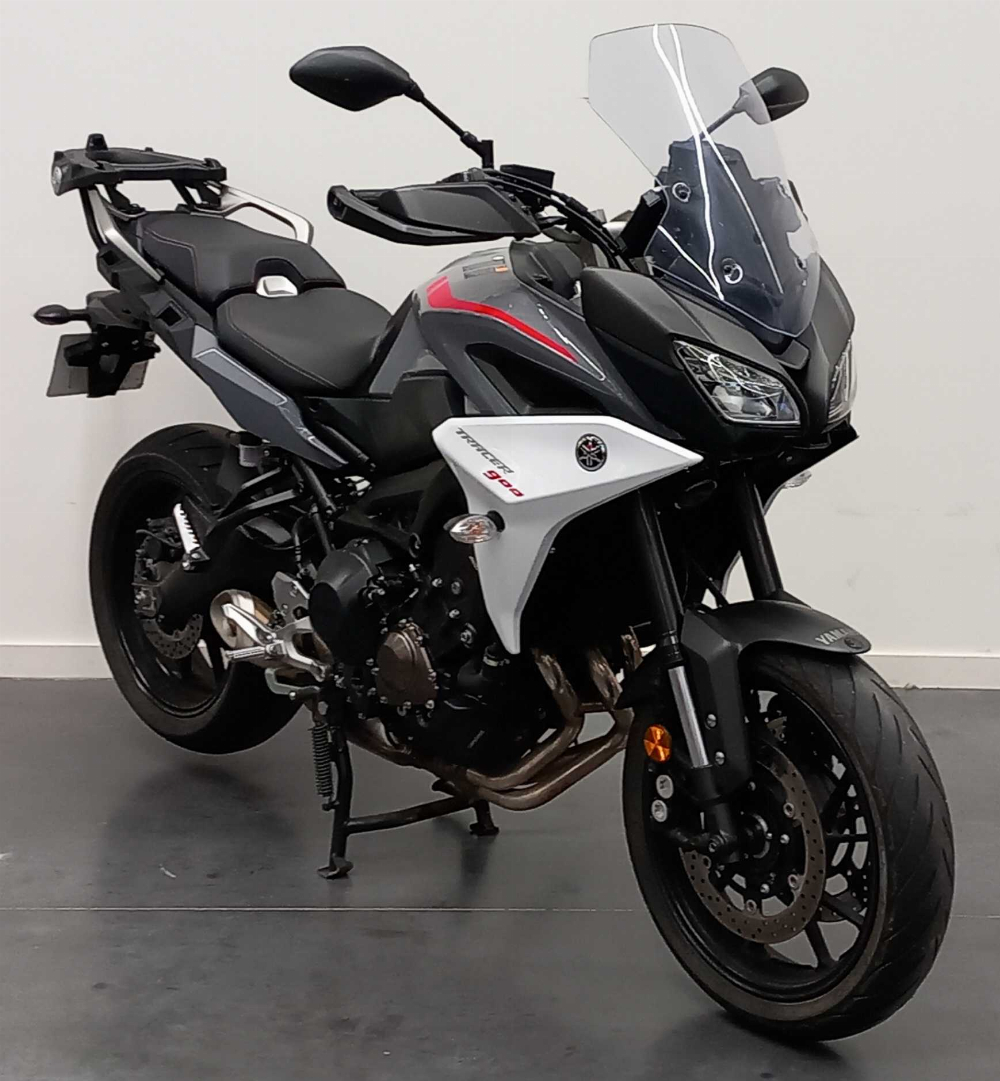 Yamaha Tracer 900 (MTT850) 2018 vue 3/4 droite