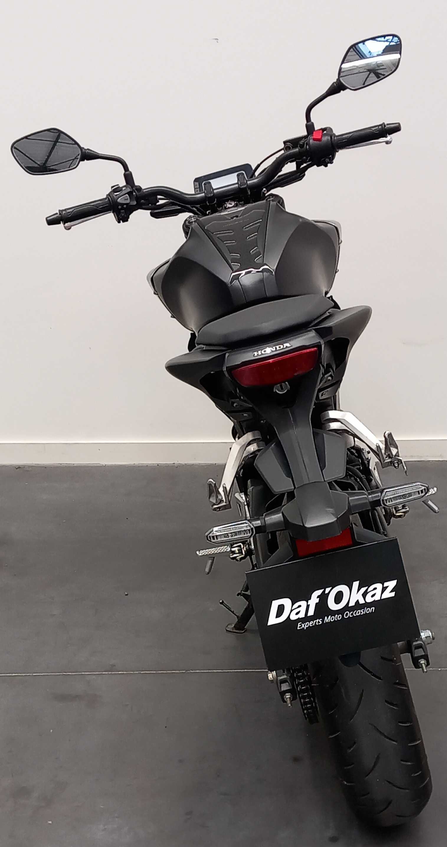 Honda CB 125 R 2019 HD vue arrière