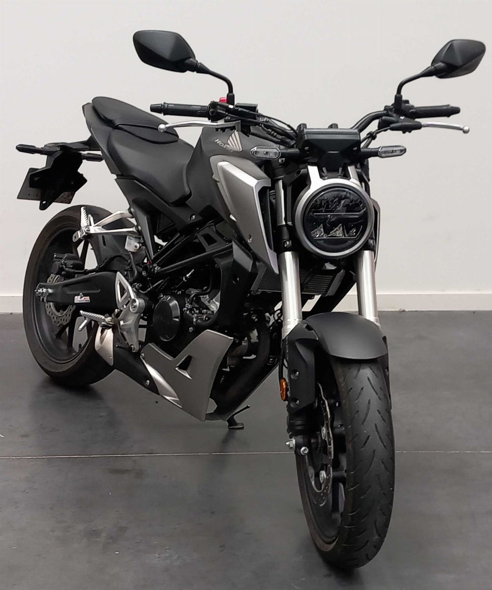 Honda CB 125 R 2019 vue 3/4 droite