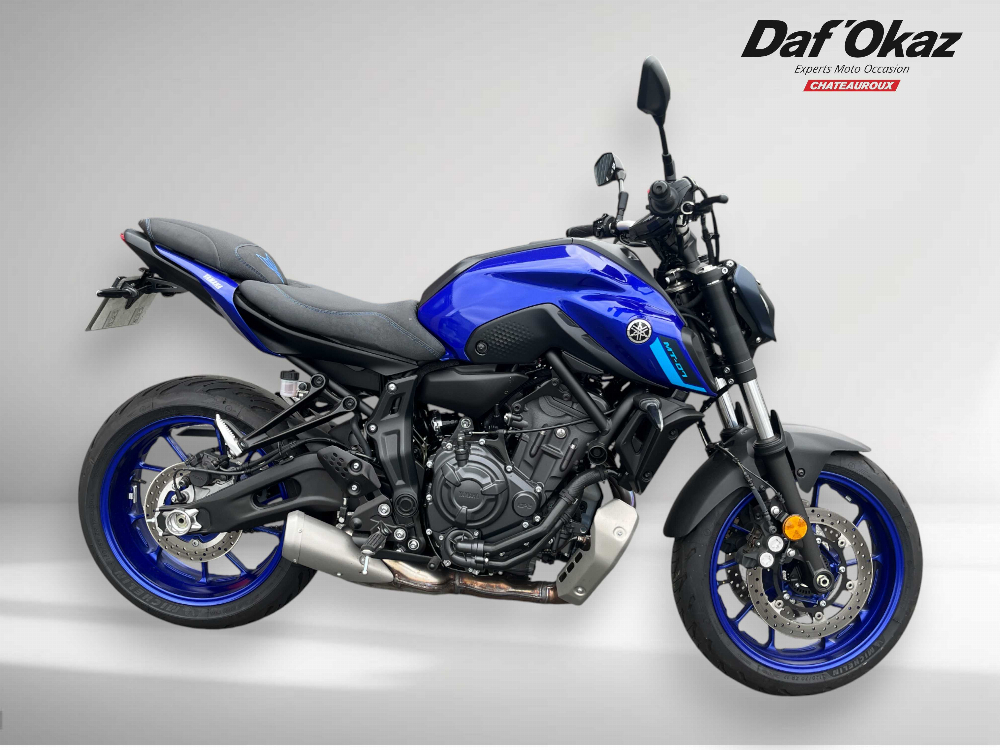 Yamaha MT-07 700 A2 2023 vue avant