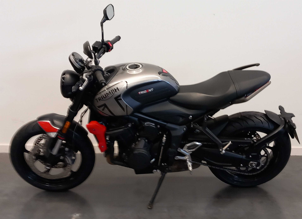 Triumph 660 Trident 2023 vue gauche