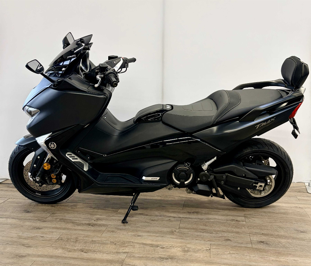 Yamaha XP 530 T-Max DX 2017 vue gauche