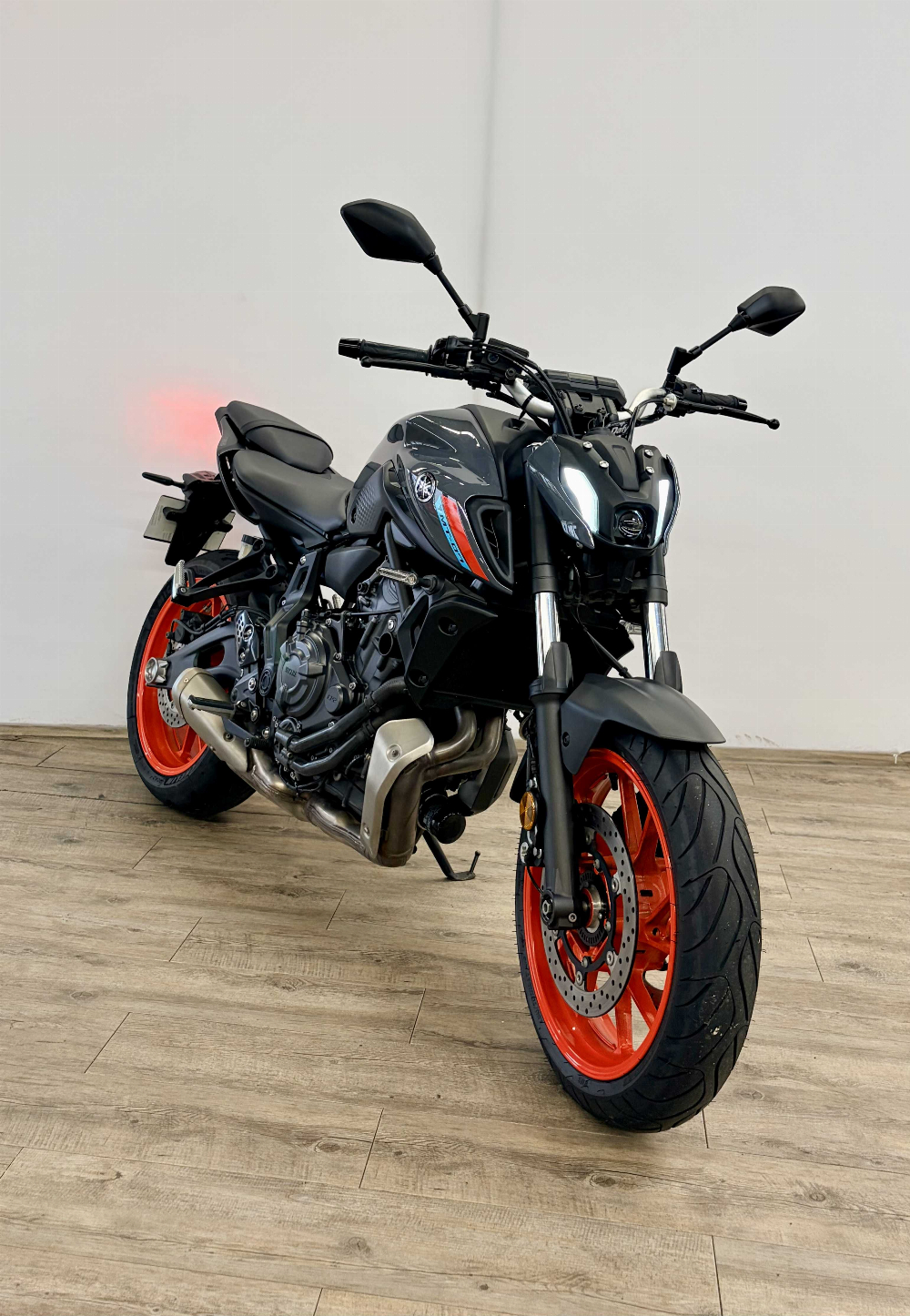 Yamaha MT-07 ABS 2021 vue 3/4 droite