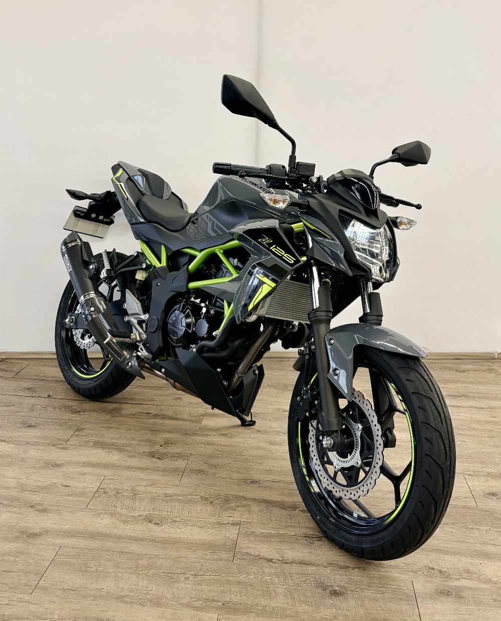 Kawasaki Z 125 2022 vue 3/4 droite