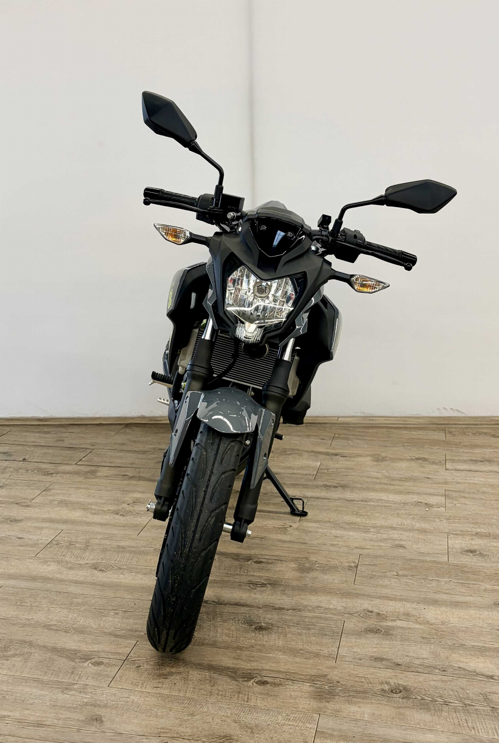 Kawasaki Z 125 2022 vue avant