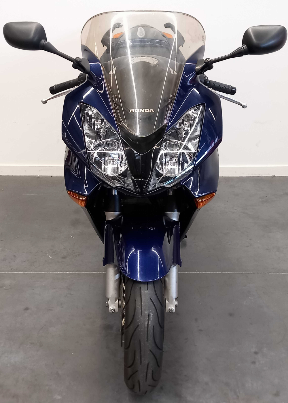 Honda VFR 800 F V-TEC RC46 2003 vue avant