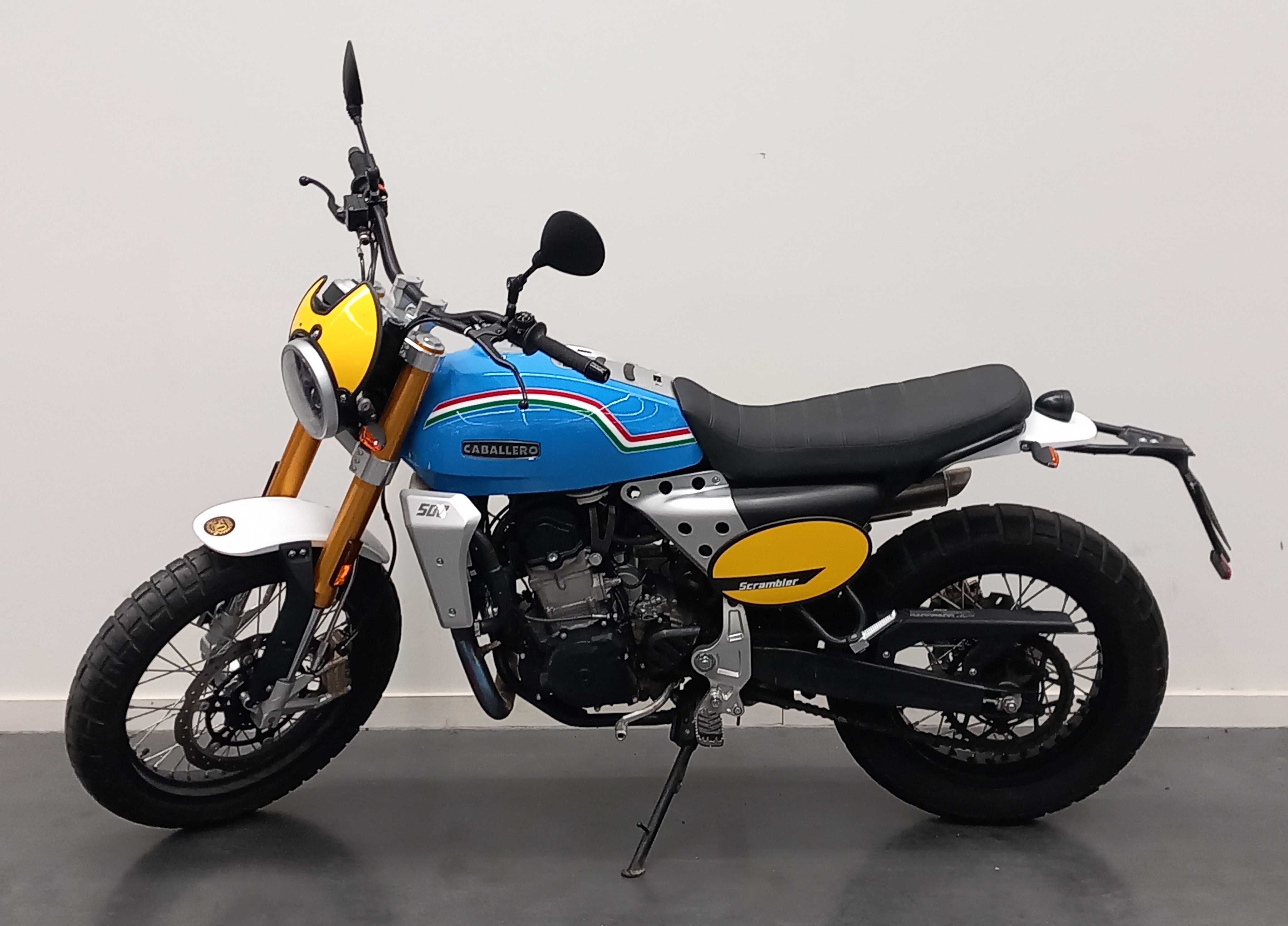 Fantic Motor CABALLERO 500 2022 HD vue gauche