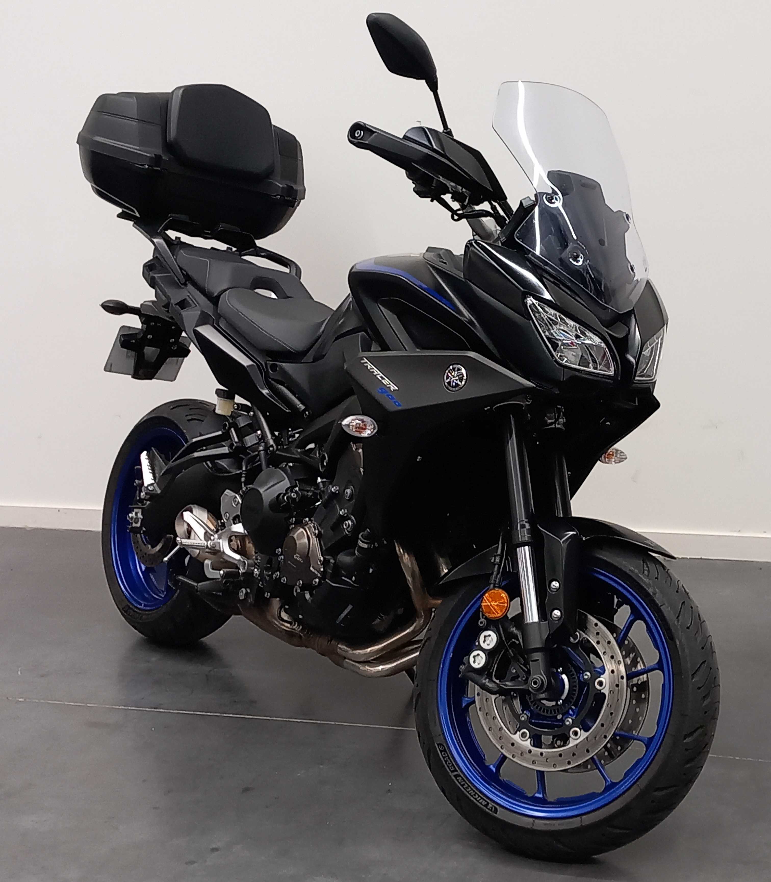 Yamaha Tracer 900 (MTT850) 2018 HD vue 3/4 droite