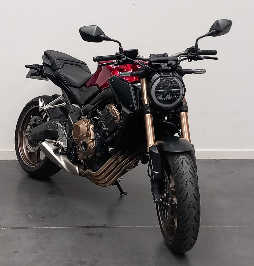 Honda CB 650 R 2019 vue 3/4 droite