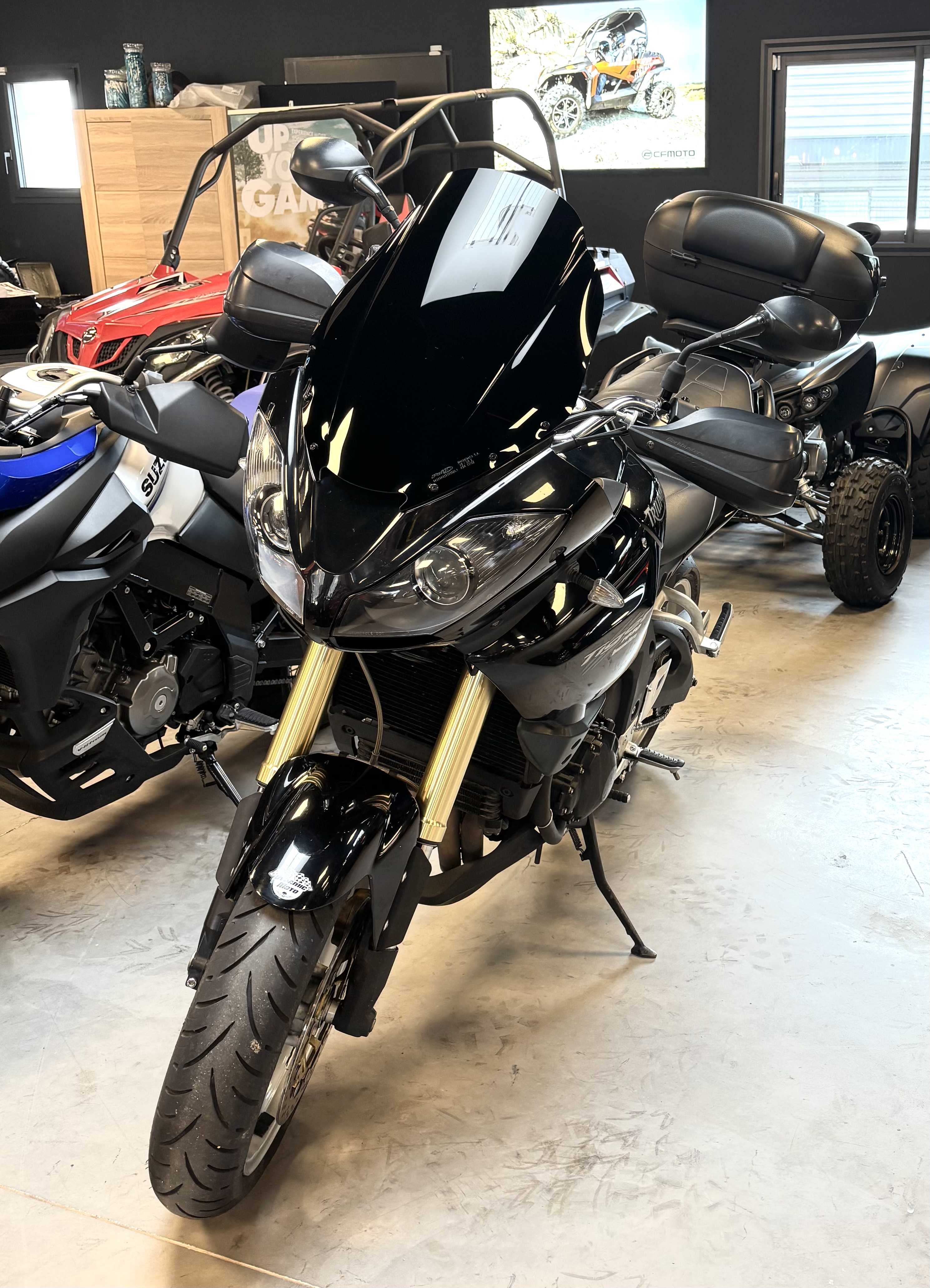 Triumph 1050 Tiger 2009 HD