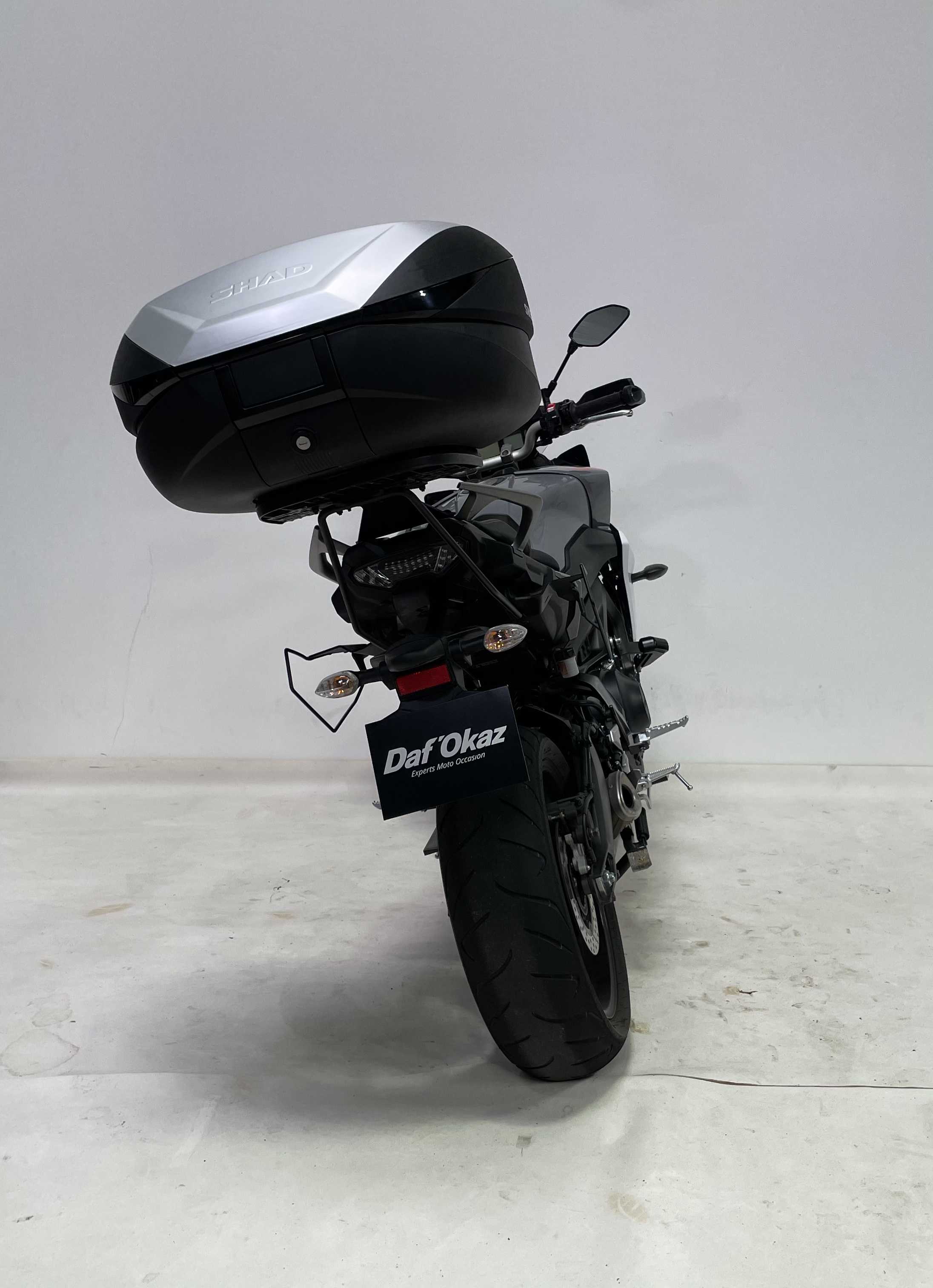 Yamaha Tracer 900 (MTT850) 2018 HD vue arrière