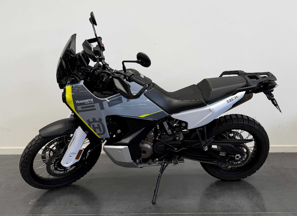 Husqvarna 901 NORDEN 2025 vue gauche