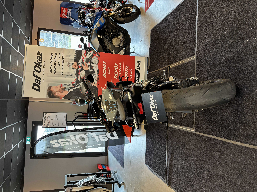 CFMOTO 675 NK 2025 vue arrière