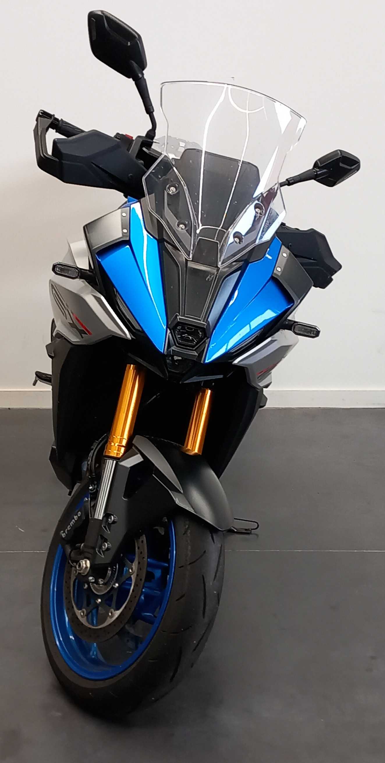 Suzuki GSX-S 1000 GX 2024 HD vue avant
