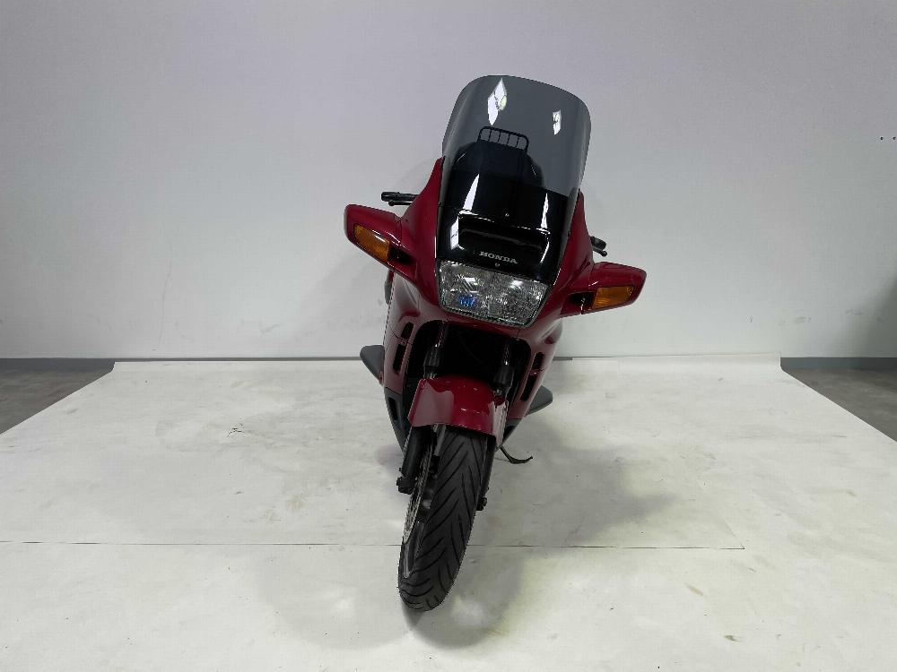 Honda ST 1100 Pan European 1990 vue avant