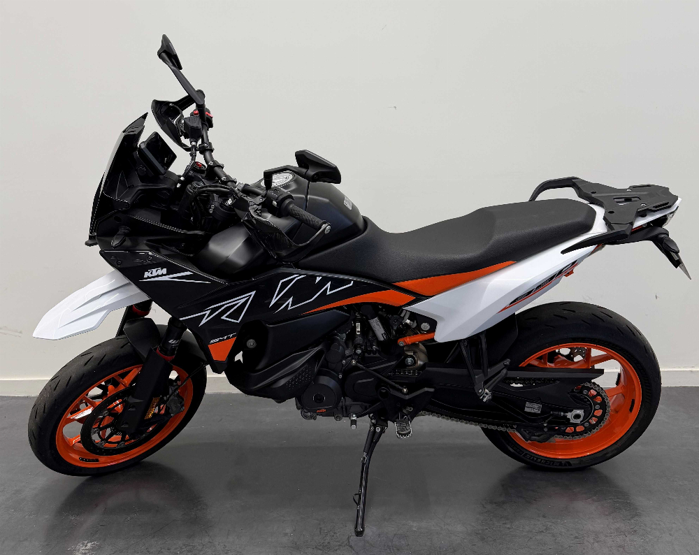 KTM 890 SMT 2024 vue gauche