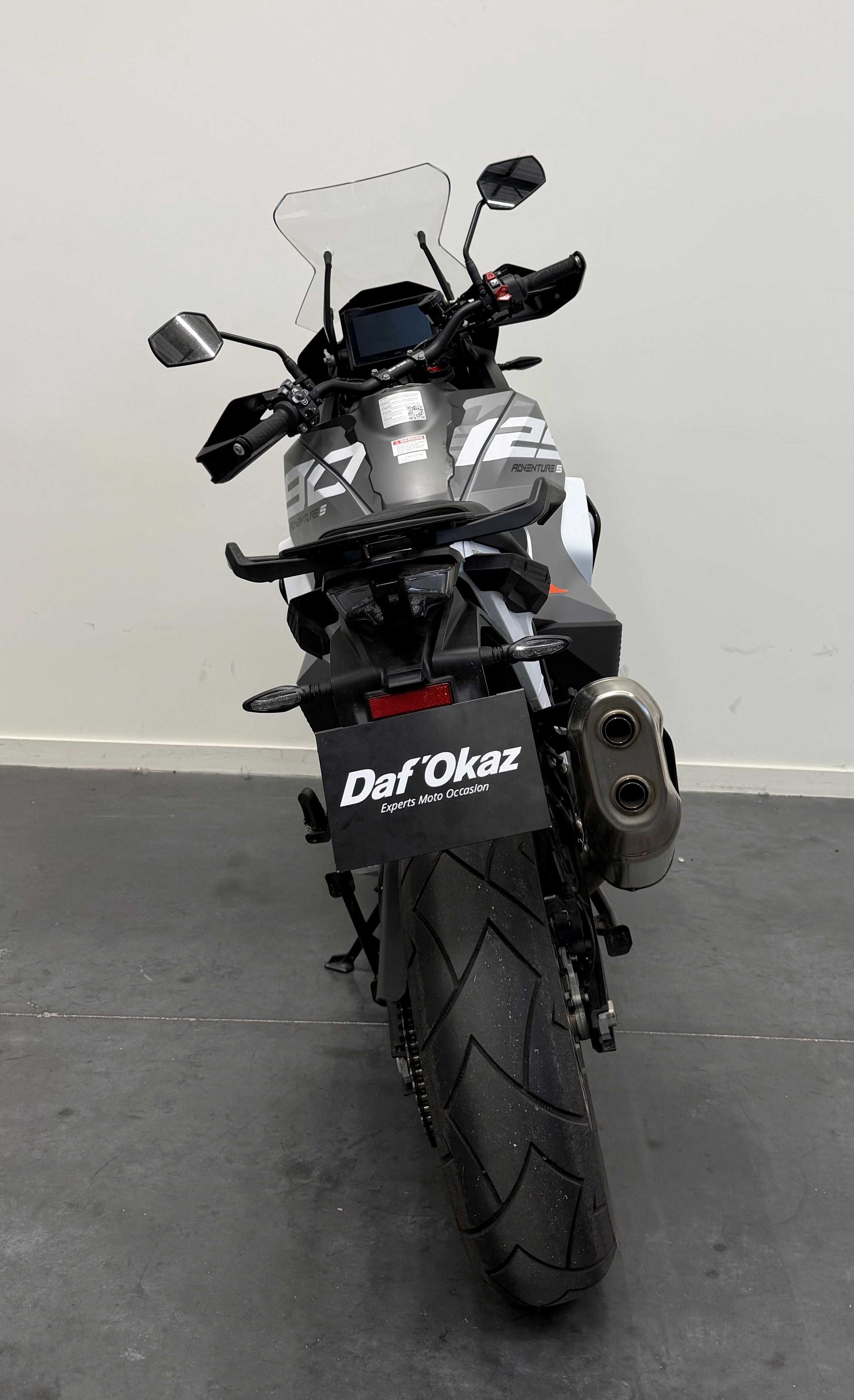 KTM 1290 SUPER ADVENTURE S 2025 HD vue arrière