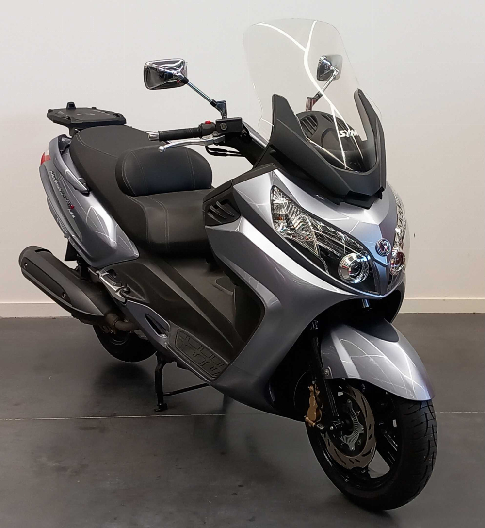 Sym MAXSYM 400 2014 vue 3/4 droite