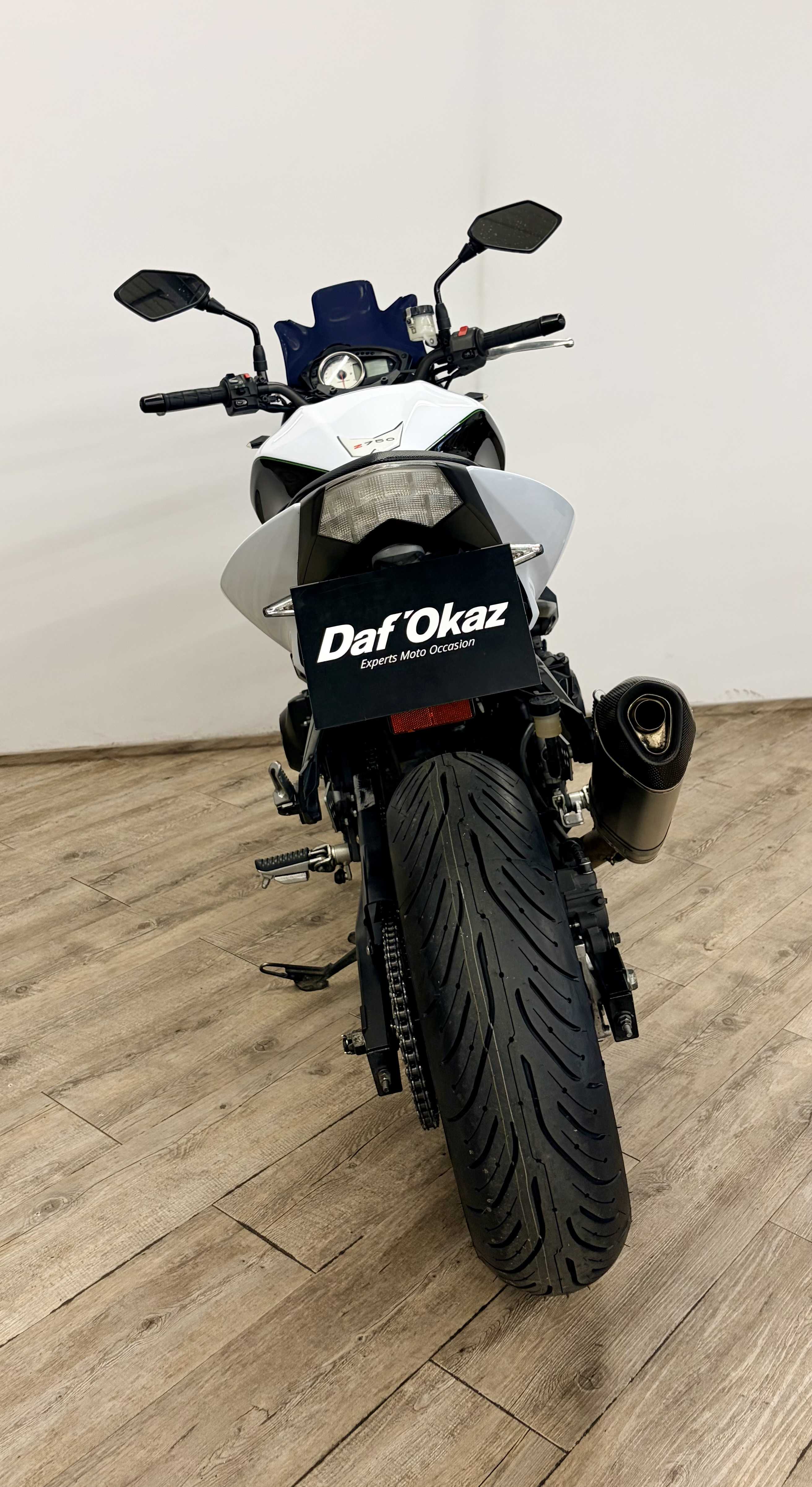 Kawasaki Z 750 (ZR750) 2010 HD vue arrière