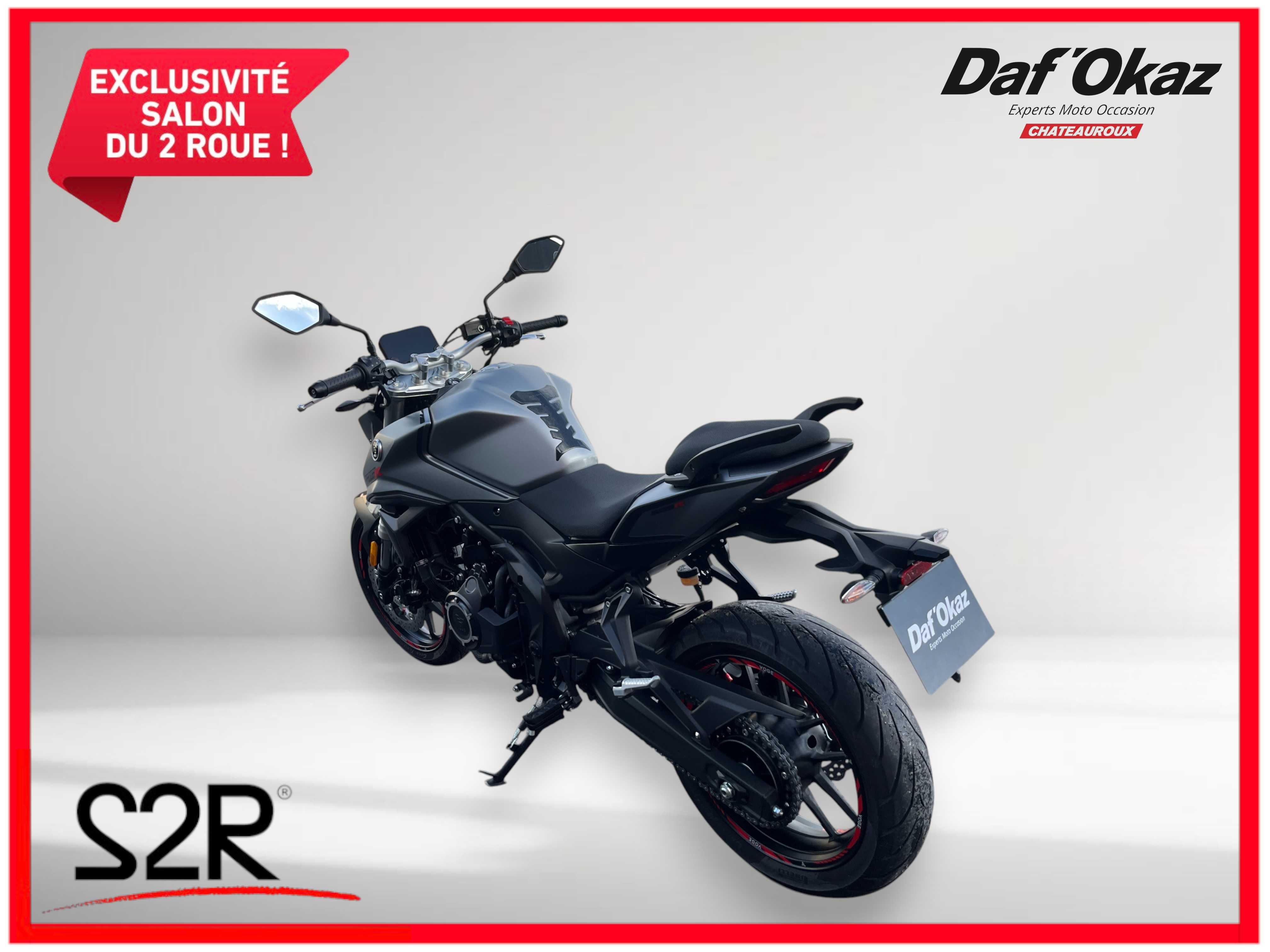 Voge 525R NAKED 2024 HD vue gauche