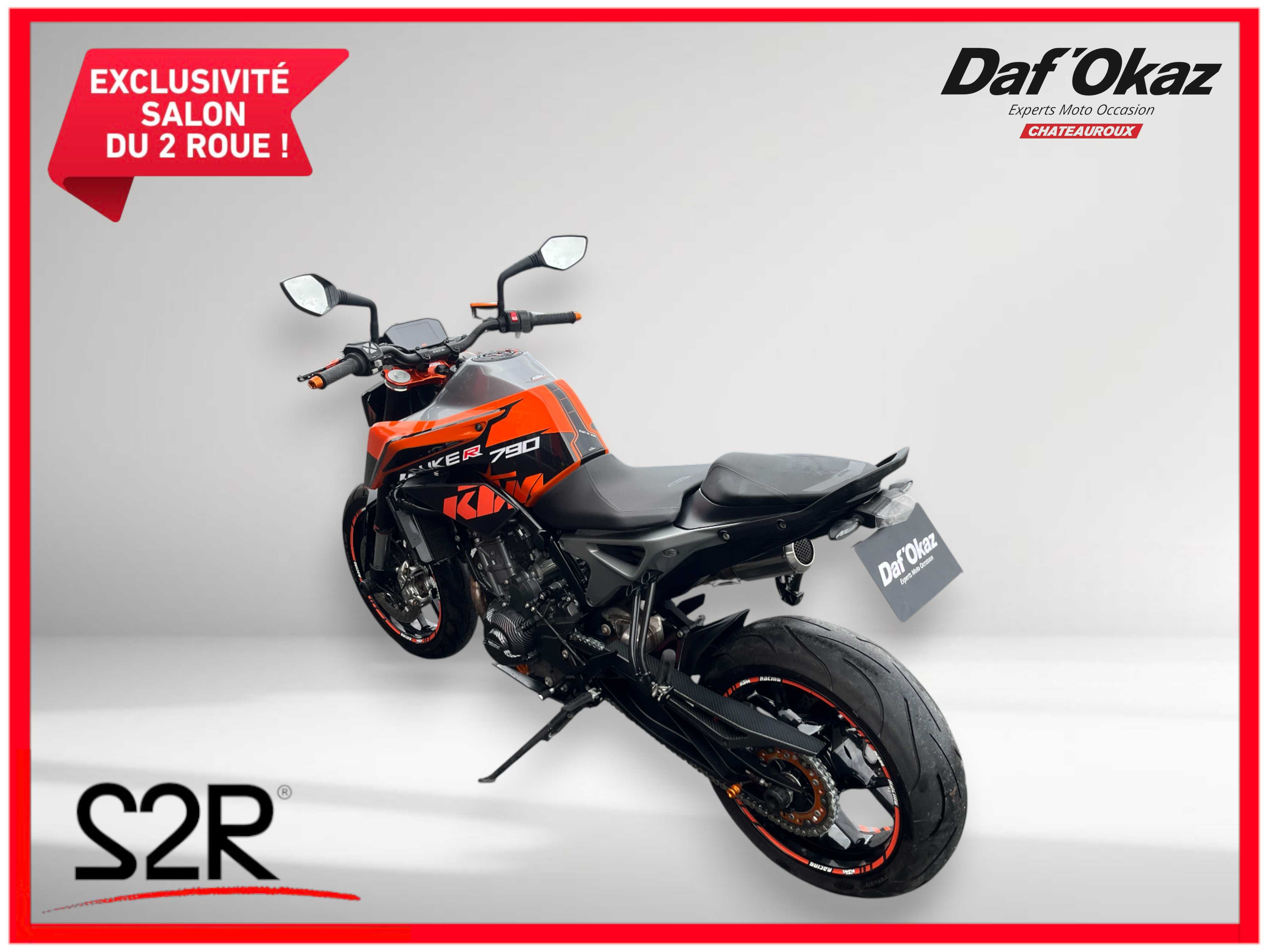 KTM 790 Duke 2019 HD vue gauche