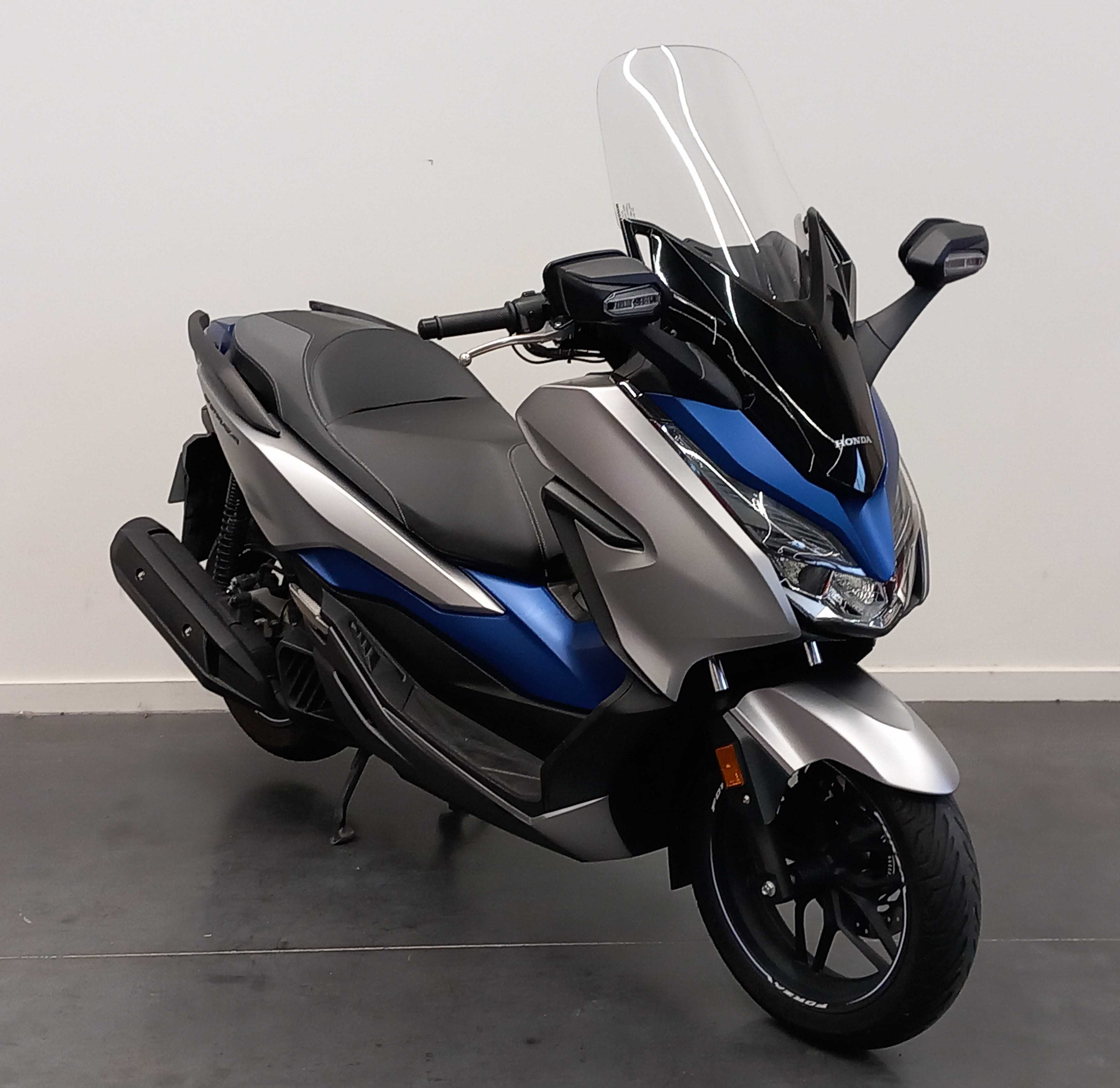 Honda NSS 125 Forza ABS 2020 HD vue 3/4 droite