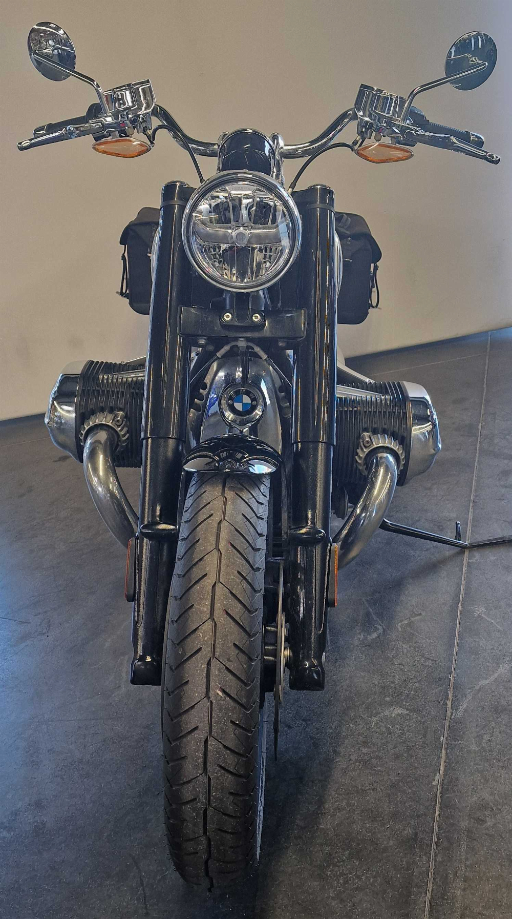 BMW 1800 R18 2020 vue avant