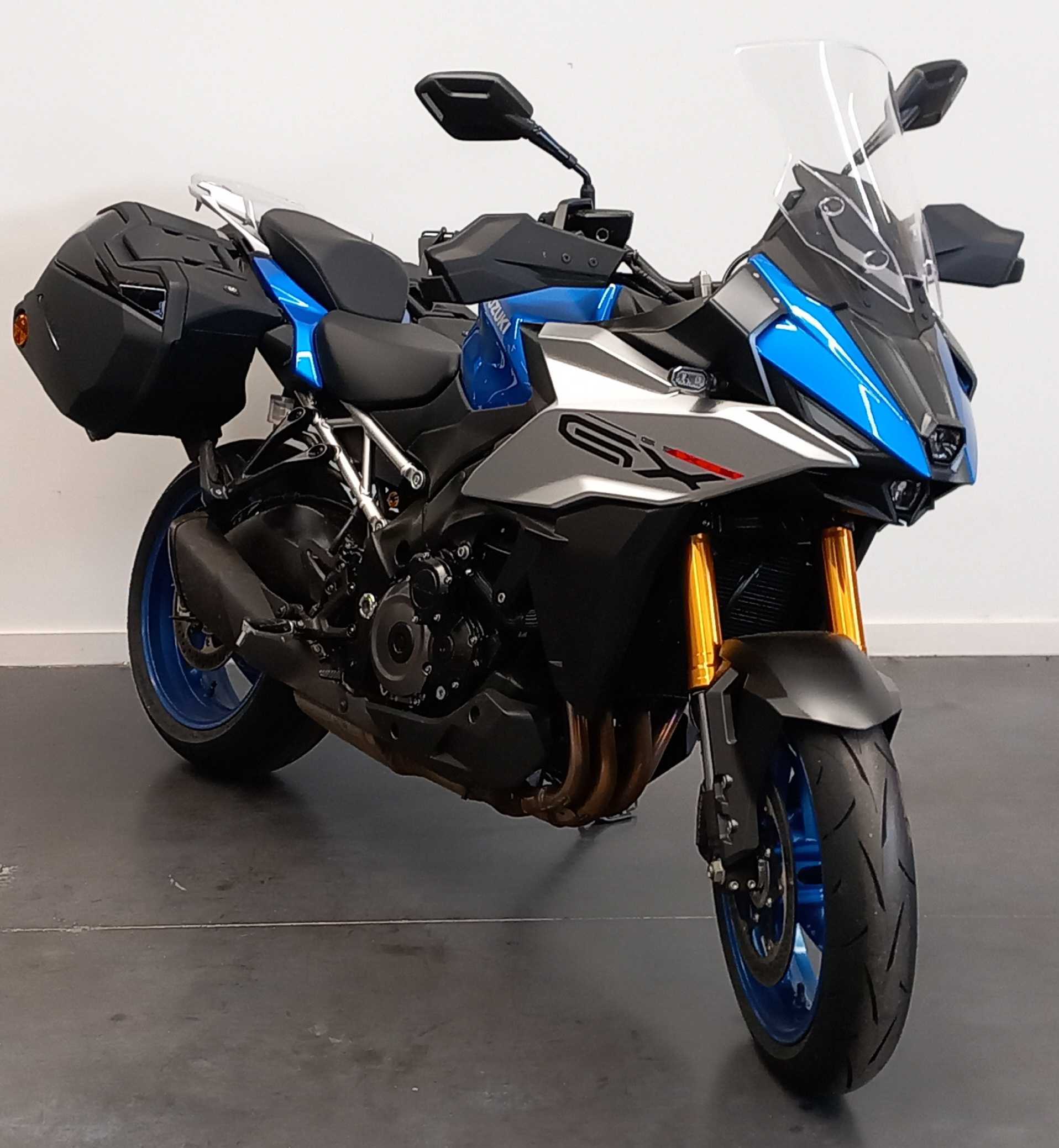 Suzuki GSX-S 1000 GX 2025 HD vue 3/4 droite