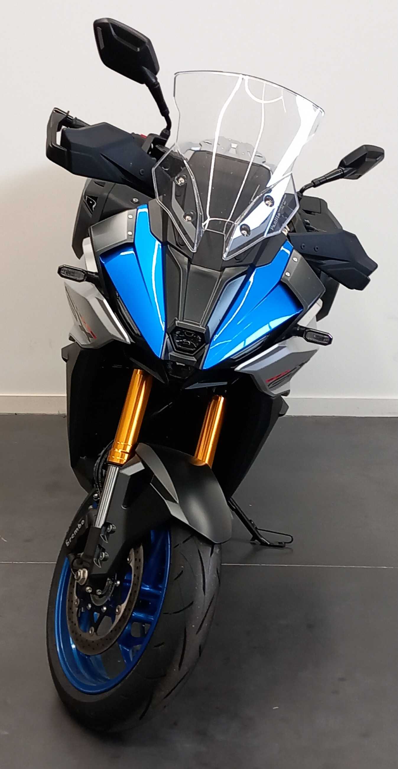 Suzuki GSX-S 1000 GX 2025 HD vue avant