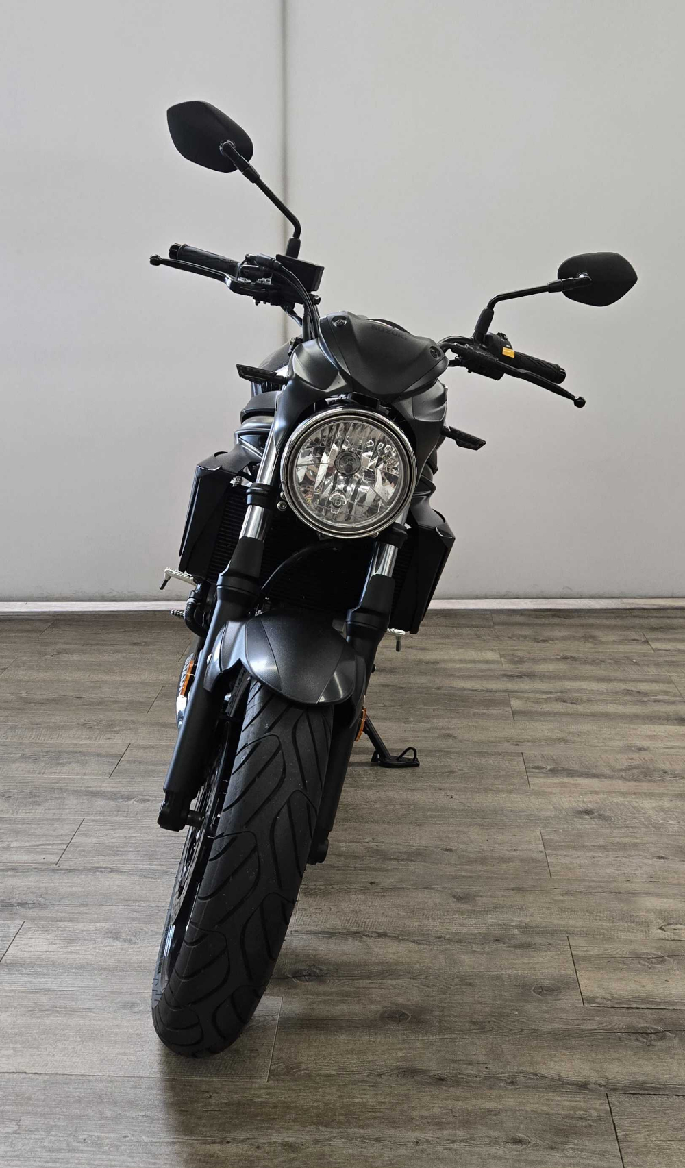 Suzuki SV 650 2022 vue avant