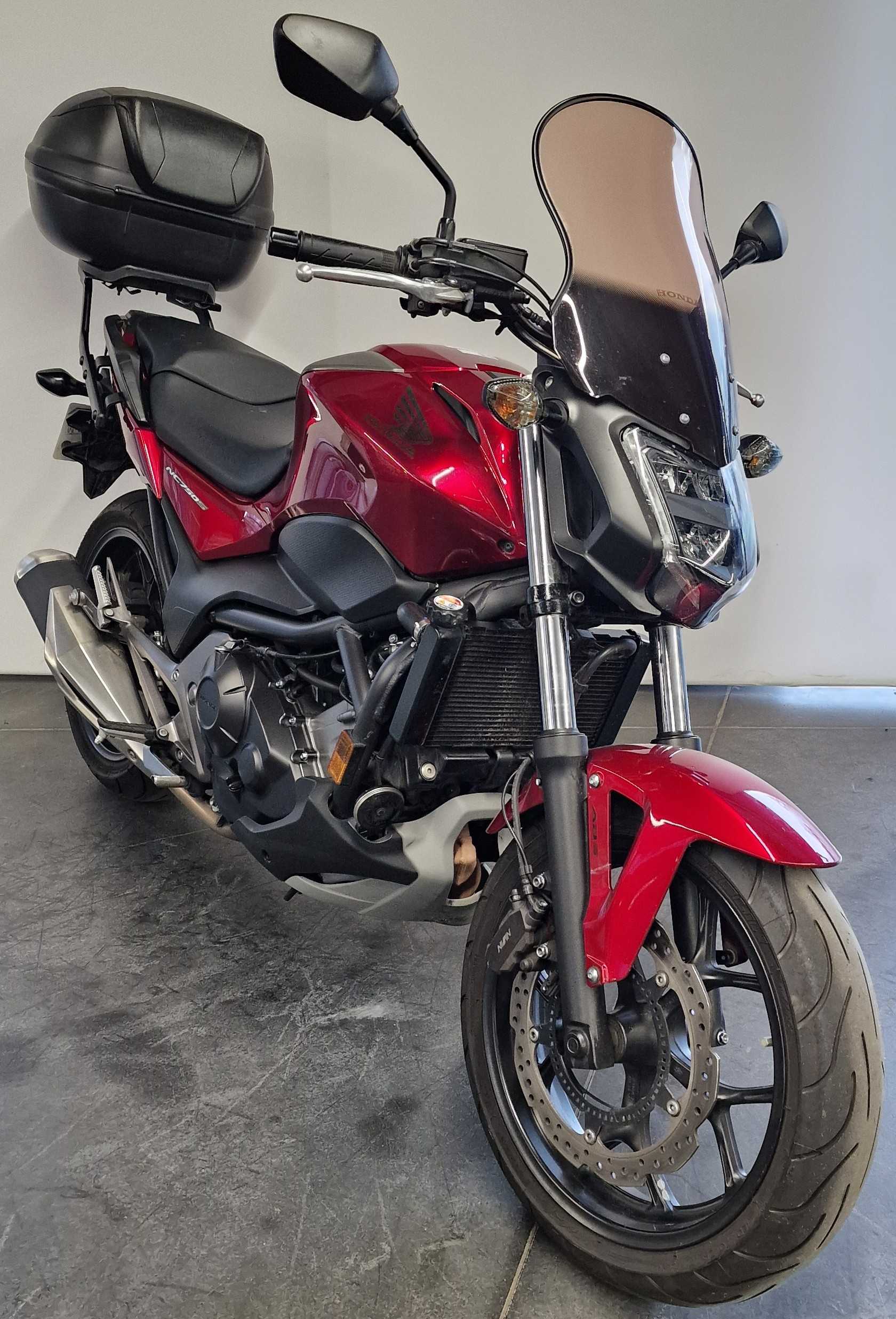 Honda NC 750 S 2019 HD vue 3/4 droite