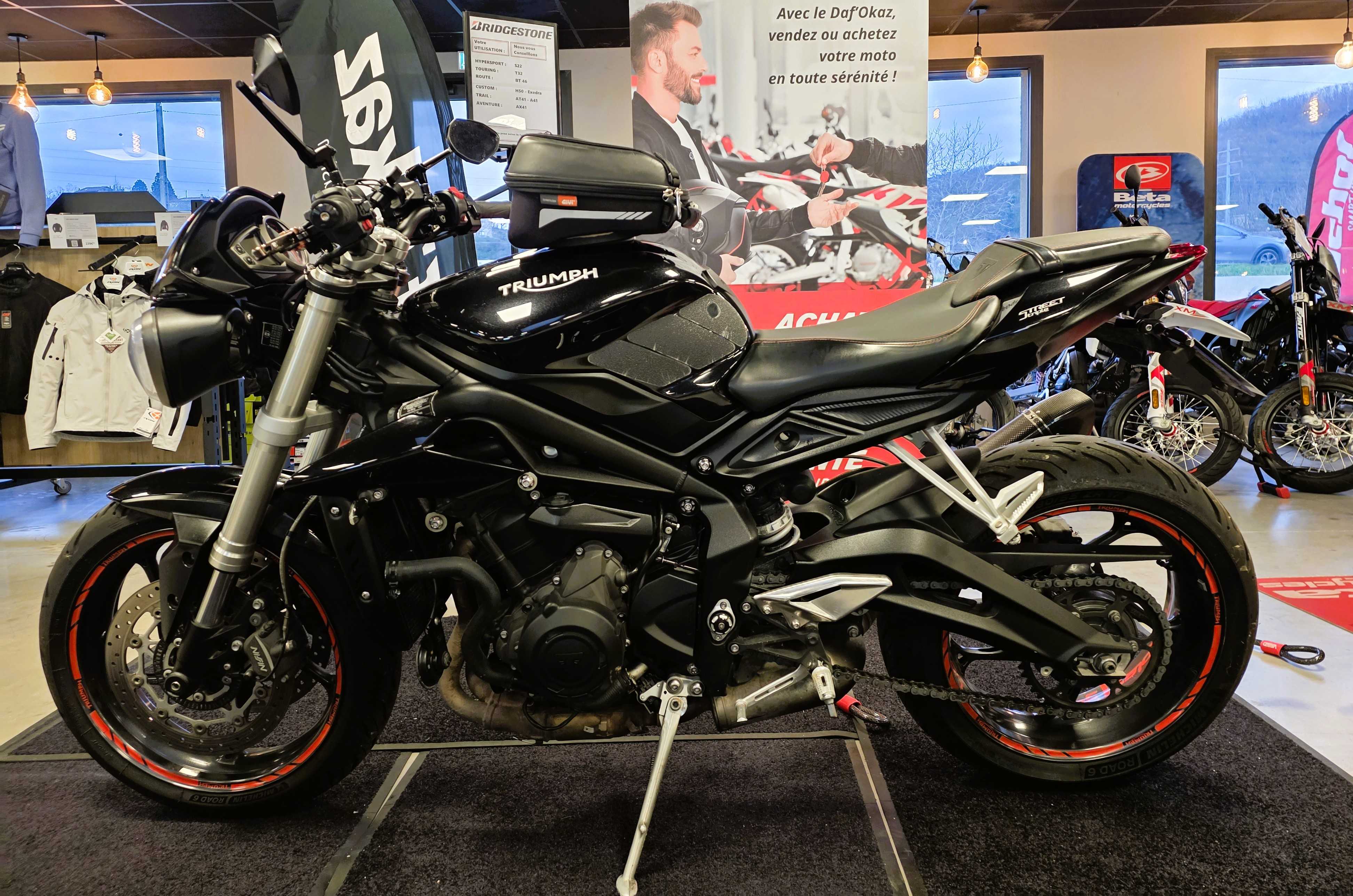 Triumph 660 Street Triple S (A2) 2018 HD