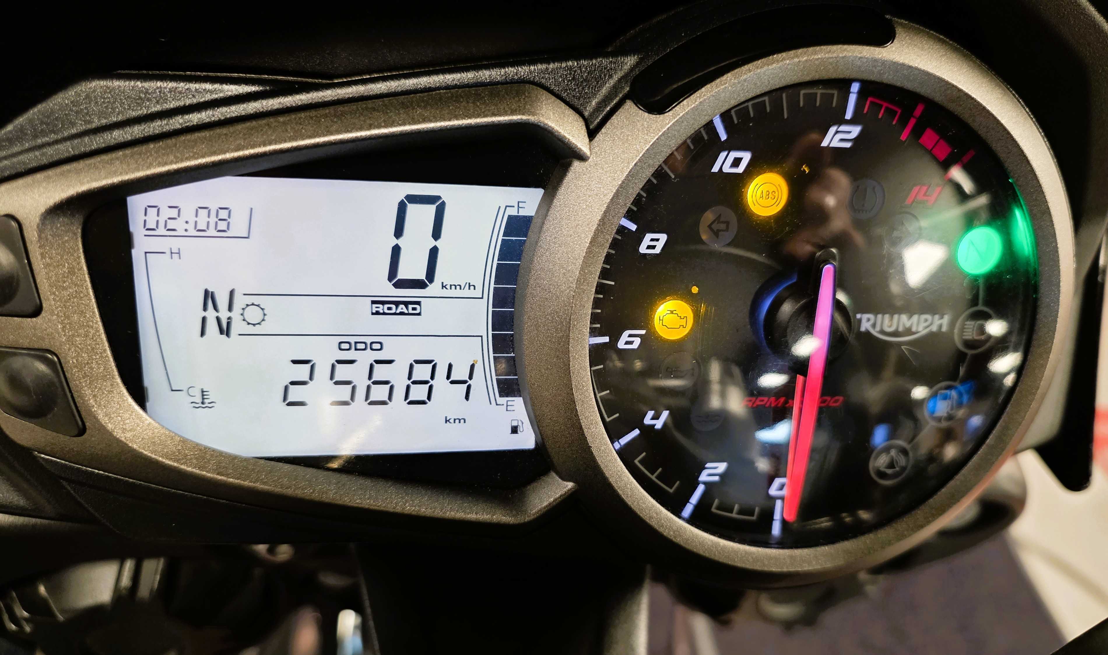 Triumph 660 Street Triple S (A2) 2018 HD