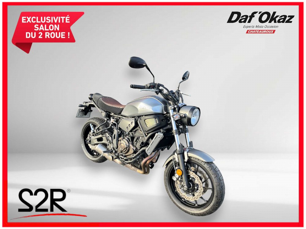 Yamaha XSR 700 2018 vue 3/4 droite