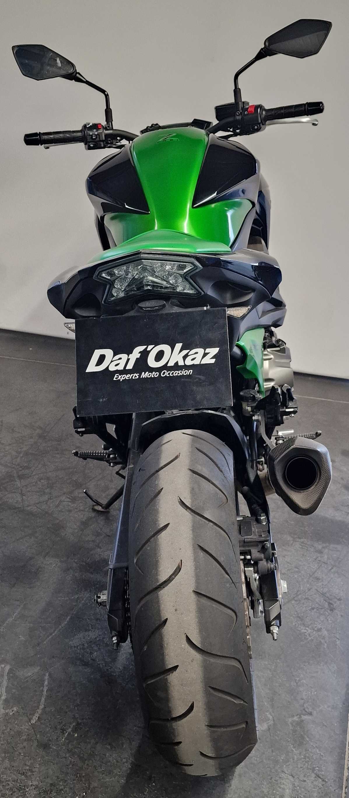 Kawasaki Z 800 2013 HD vue arrière