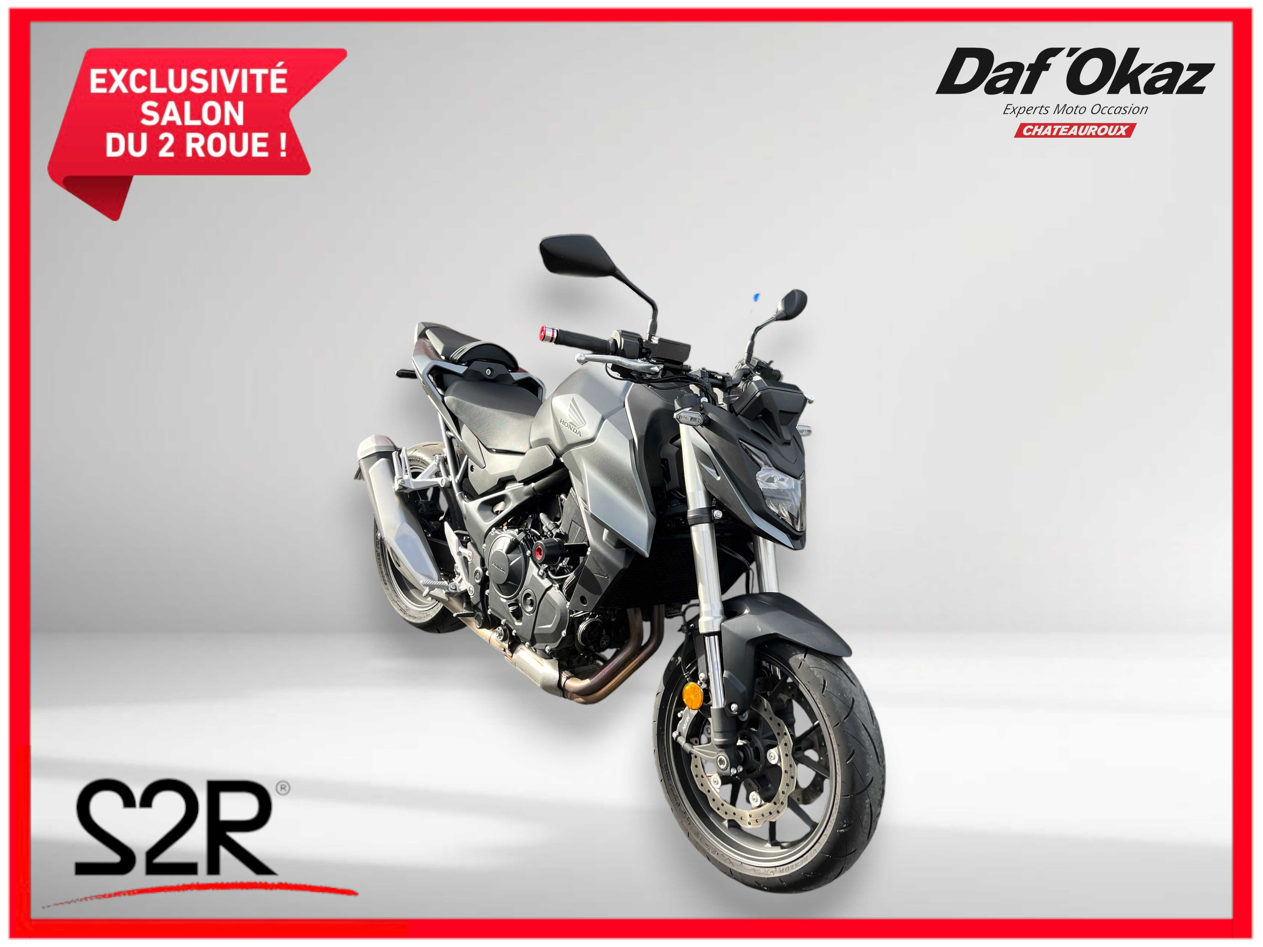 Honda CB 750 F Hornet 2023 HD vue 3/4 droite