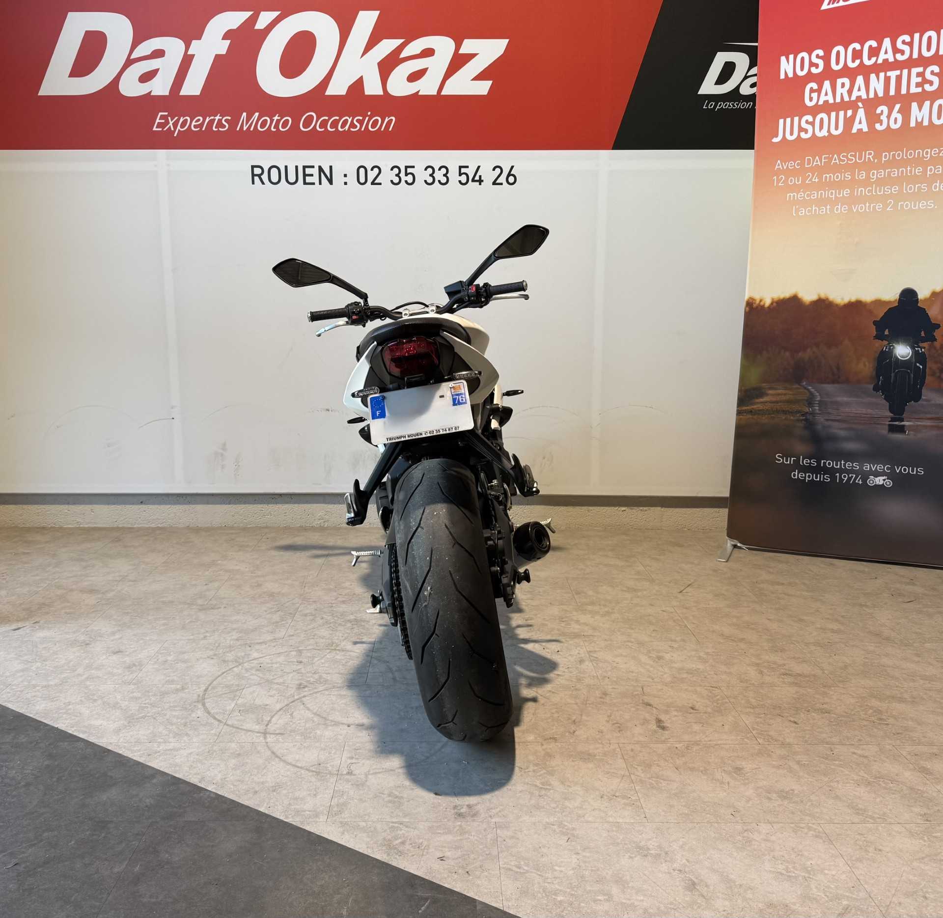 Triumph 675 Street Triple 2014 HD vue arrière