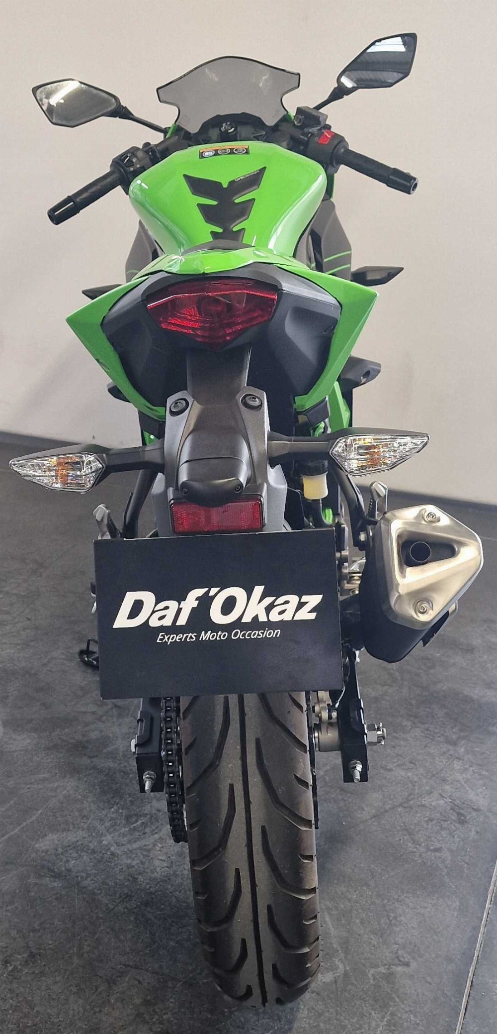 Kawasaki NINJA 125 2025 vue arrière