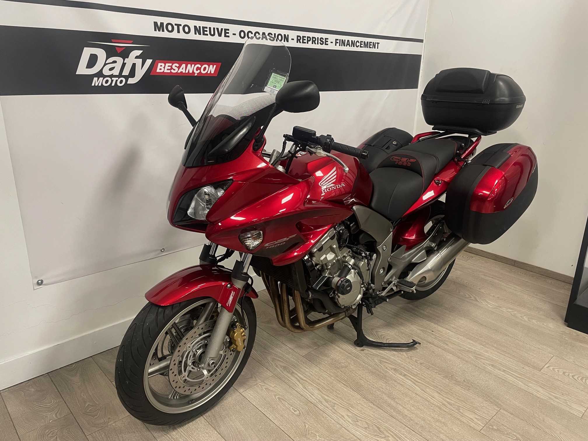 Honda CBF 1000 ABS 2010 HD vue 3/4 droite