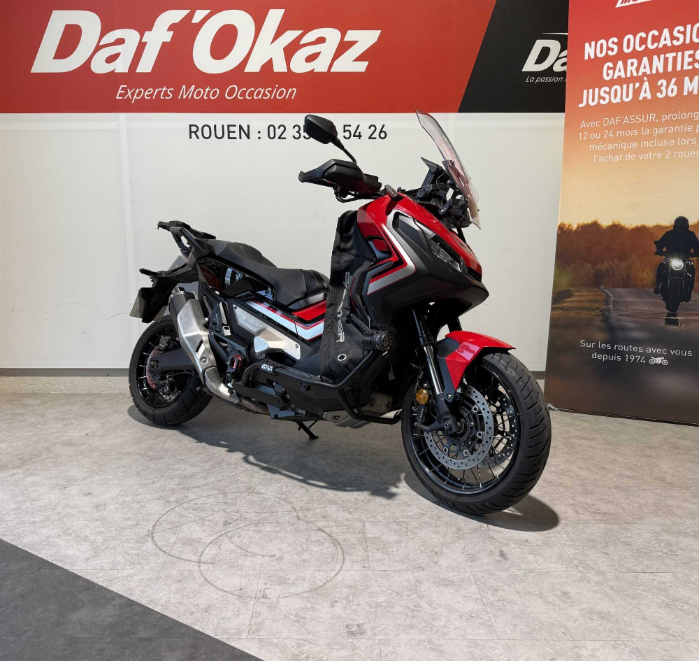 Honda X-ADV 750 2019 vue 3/4 droite