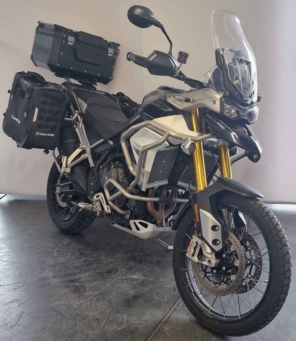 Triumph TIGER 900 RALLY PRO 2022 vue 3/4 droite