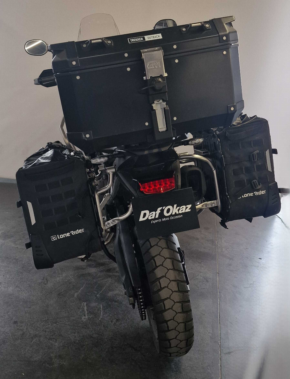 Triumph TIGER 900 RALLY PRO 2022 vue arrière