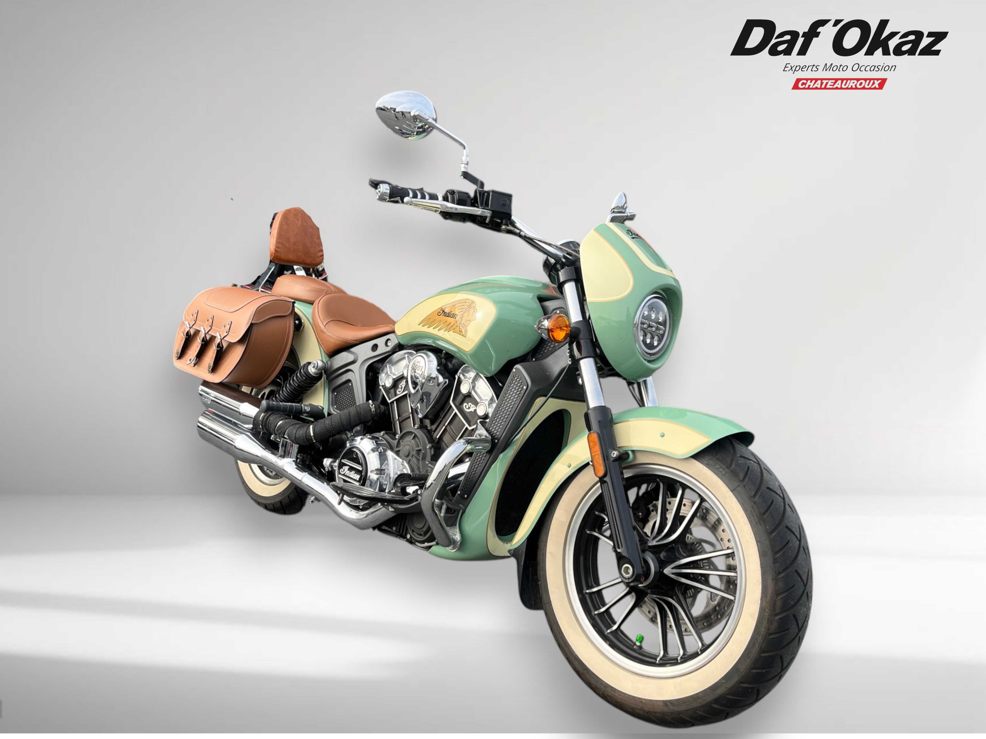 Indian SCOOT 1133 CLASSIC 2018 HD vue 3/4 droite