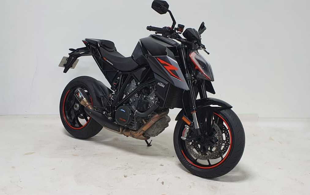 KTM 1290 Super Duke R 2019 HD vue 3/4 droite